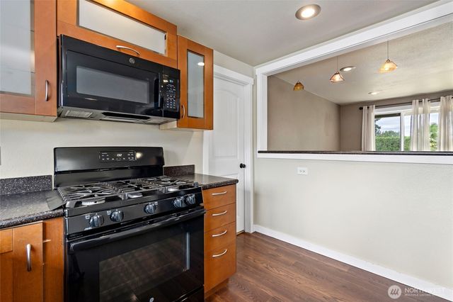 10717 SE 211th Street, Kent, WA 98031