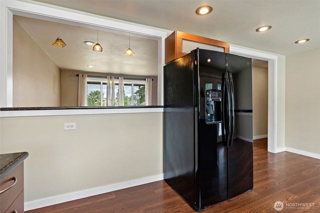 10717 SE 211th Street, Kent, WA 98031