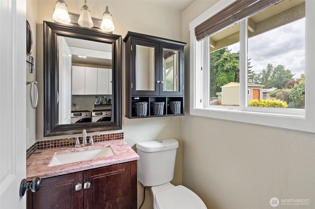 10717 SE 211th Street, Kent, WA 98031