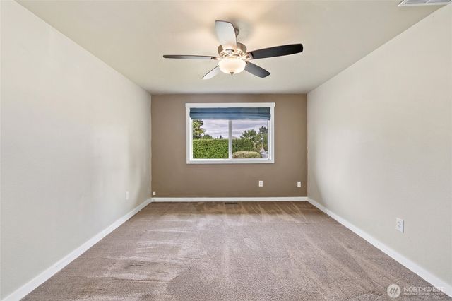 10717 SE 211th Street, Kent, WA 98031