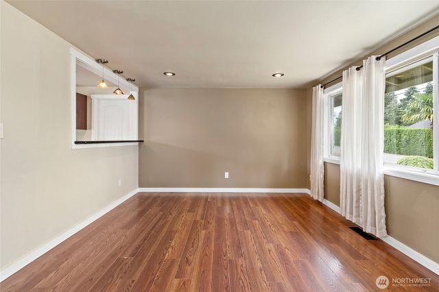 10717 SE 211th Street, Kent, WA 98031