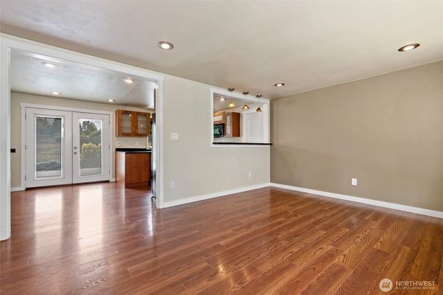 10717 SE 211th Street, Kent, WA 98031