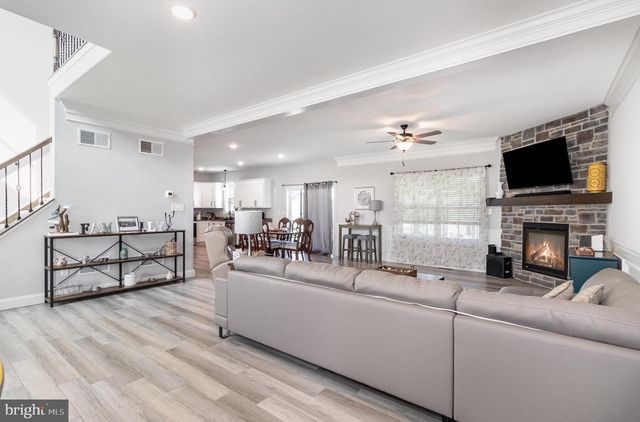 465 WINCHESTER DRIVE, Chambersburg, PA 17202