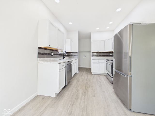 208 S Woodworth Avenue, Frankton, IN 46044