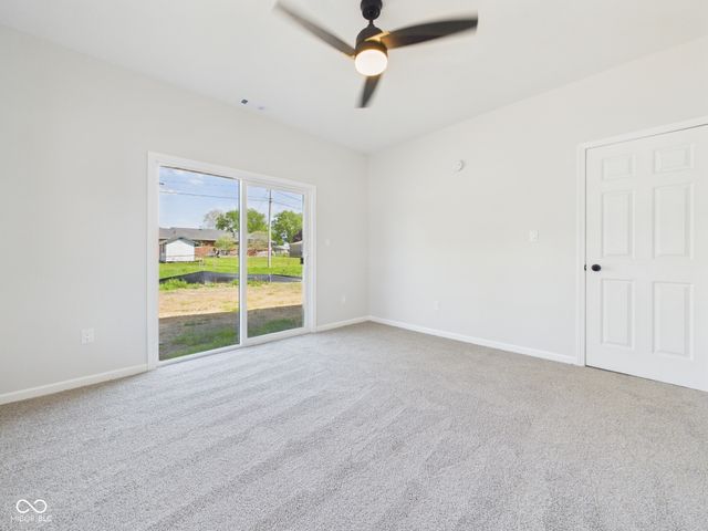 208 S Woodworth Avenue, Frankton, IN 46044