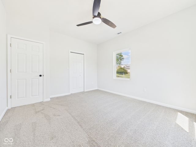 208 S Woodworth Avenue, Frankton, IN 46044