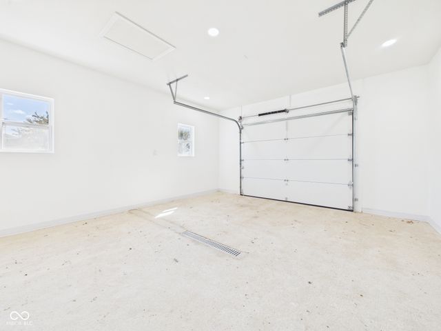 208 S Woodworth Avenue, Frankton, IN 46044