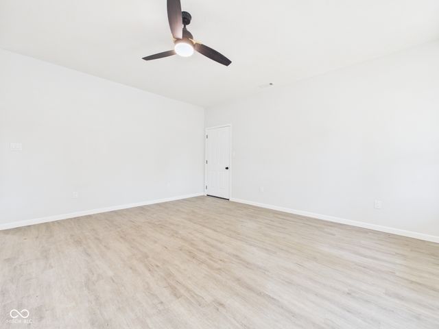 208 S Woodworth Avenue, Frankton, IN 46044