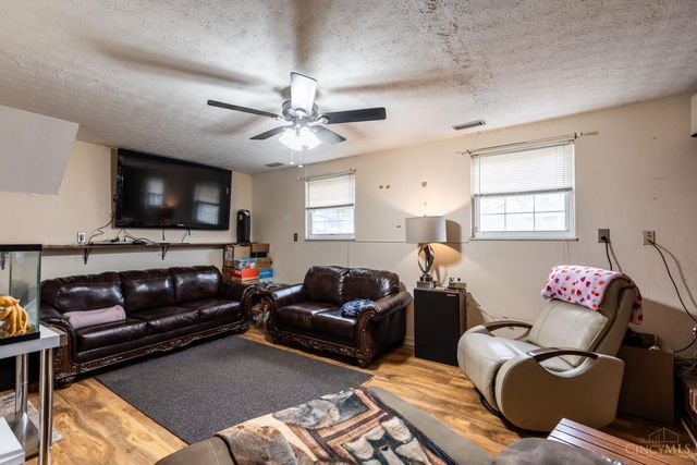 2317 Magdalena Drive, Springfield Twp., OH 45231