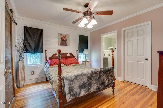 1907 Sinking Creek Road, Johnson City, TN 37604