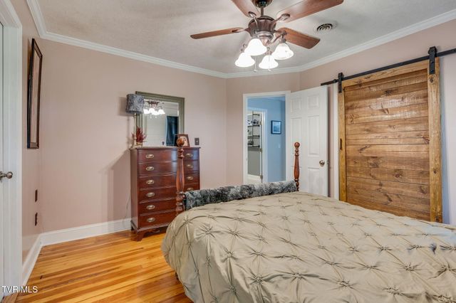 1907 Sinking Creek Road, Johnson City, TN 37604