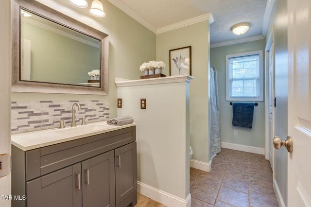 1907 Sinking Creek Road, Johnson City, TN 37604