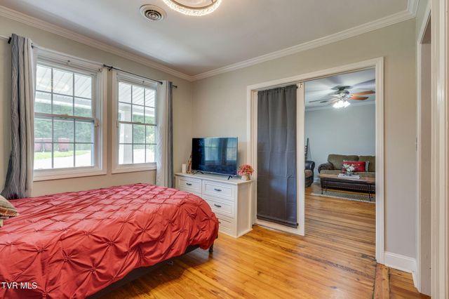 1907 Sinking Creek Road, Johnson City, TN 37604