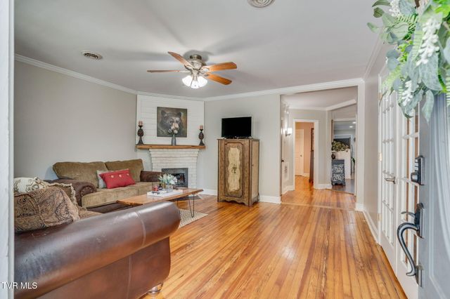1907 Sinking Creek Road, Johnson City, TN 37604
