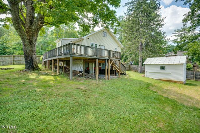 1907 Sinking Creek Road, Johnson City, TN 37604