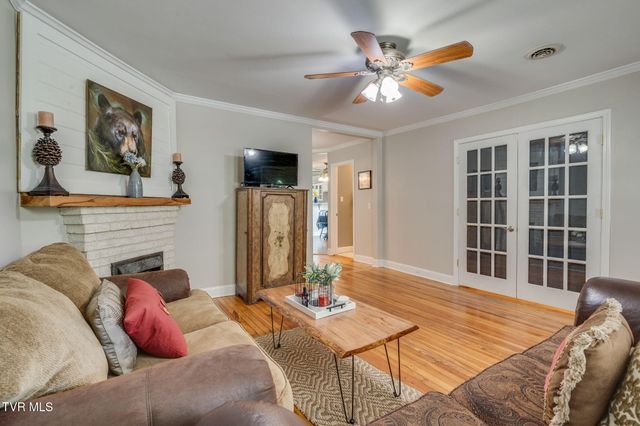 1907 Sinking Creek Road, Johnson City, TN 37604
