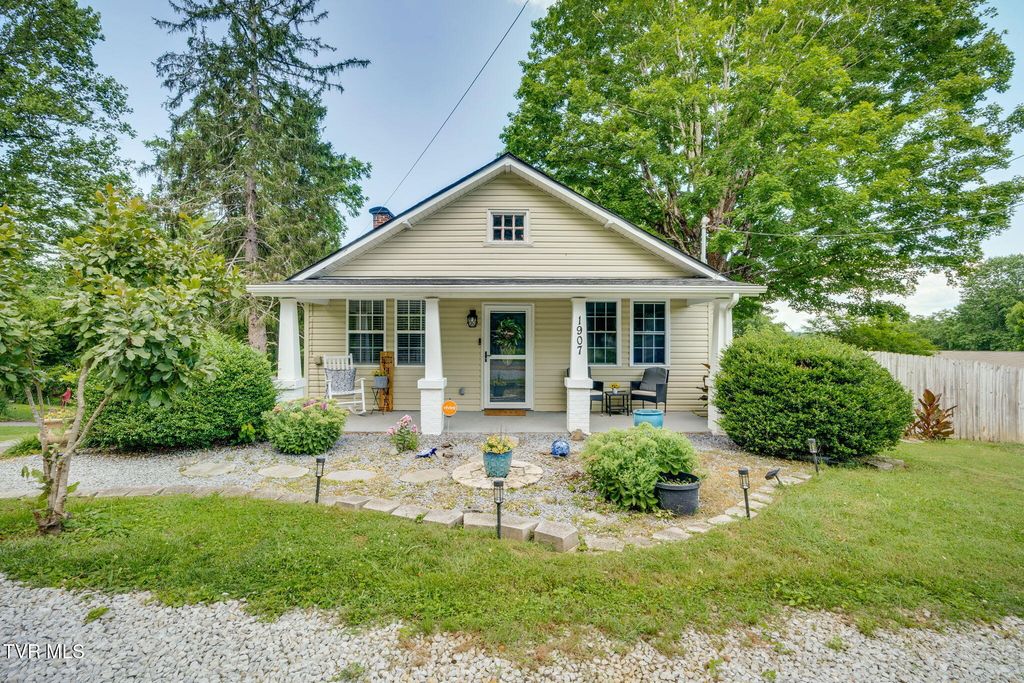 1907 Sinking Creek Road, Johnson City, TN 37604