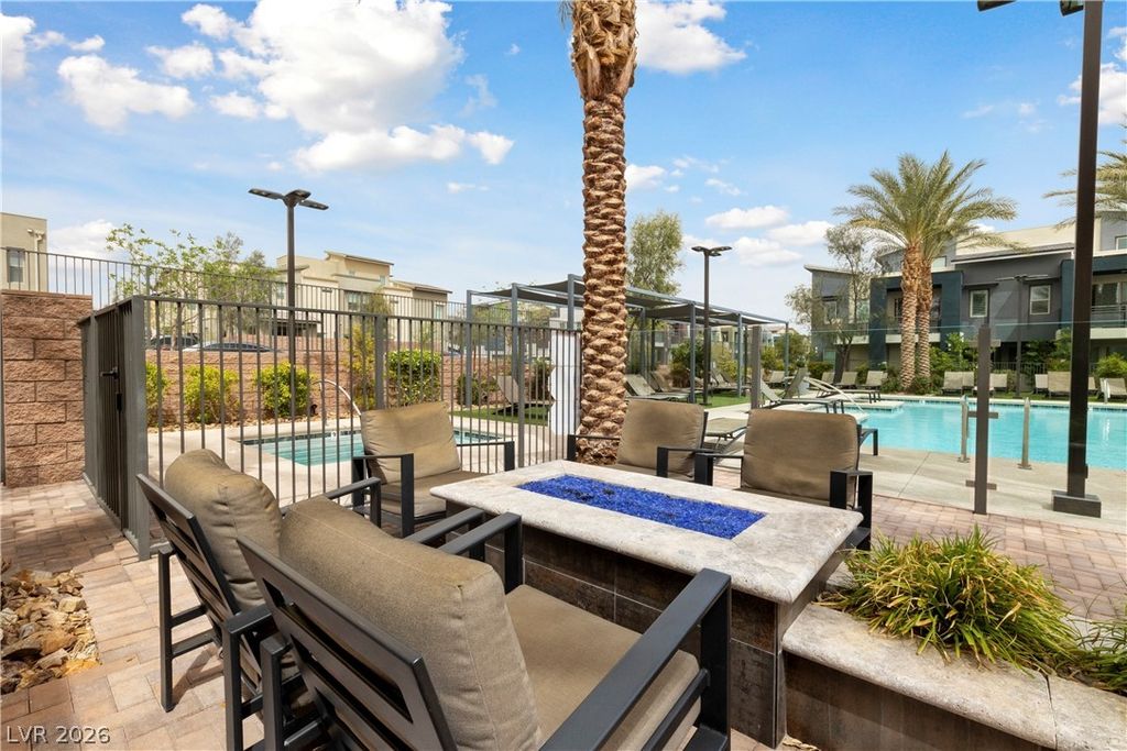 Image 31 of property listing at 11238 Essence Point Avenue 205, Las Vegas, NV 89135
