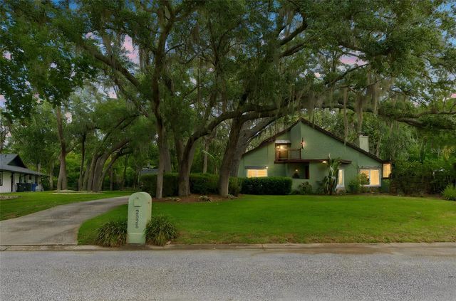 2525 VICTARRA CIRCLE, Lutz, FL 33559