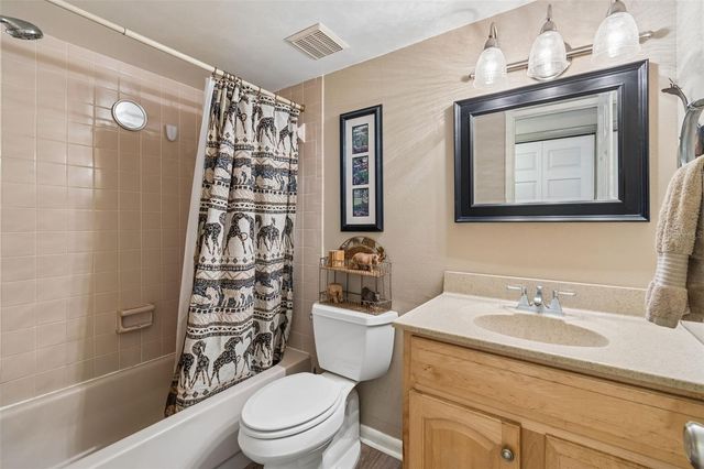 2525 VICTARRA CIRCLE, Lutz, FL 33559