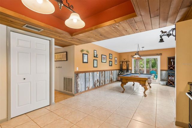 2525 VICTARRA CIRCLE, Lutz, FL 33559