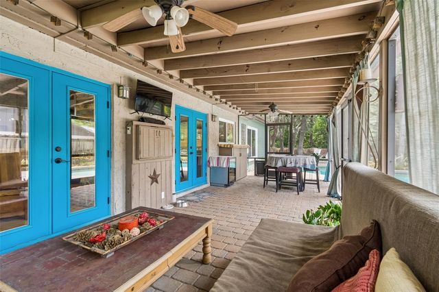 2525 VICTARRA CIRCLE, Lutz, FL 33559