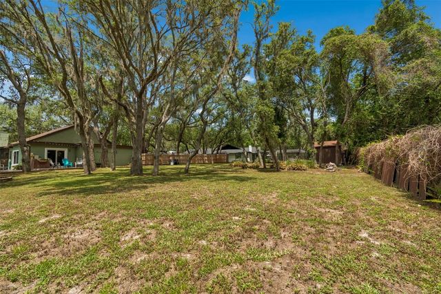 2525 VICTARRA CIRCLE, Lutz, FL 33559