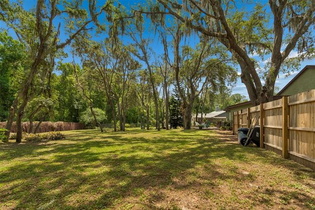 2525 VICTARRA CIRCLE, Lutz, FL 33559