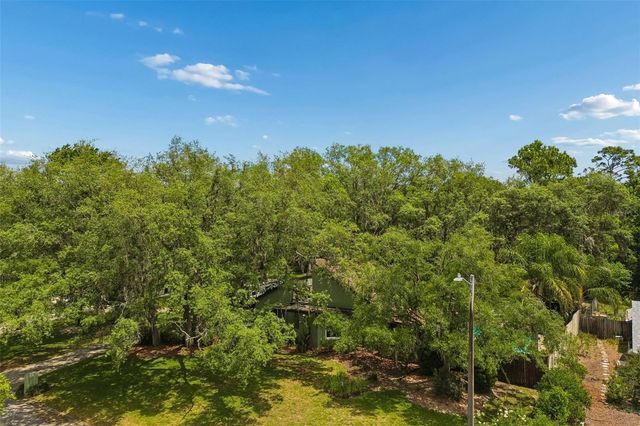 2525 VICTARRA CIRCLE, Lutz, FL 33559