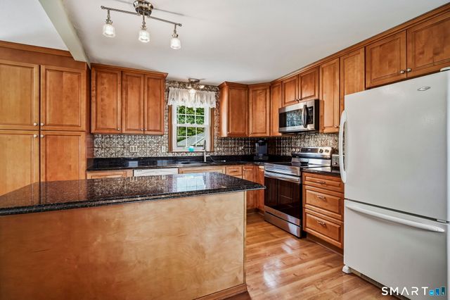 46 Governors Highway, South Windsor, CT 06074