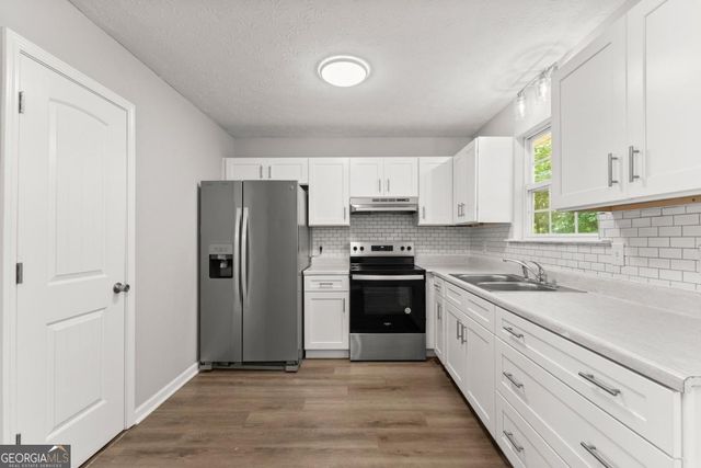 3030 Meadowridge Drive, Gainesville, GA 30507