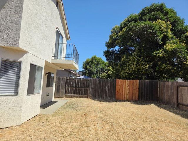 8063 Pegler Way, Sacramento, CA 95823