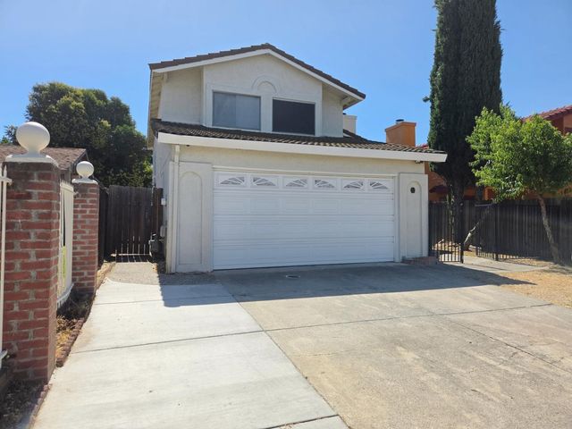 8063 Pegler Way, Sacramento, CA 95823