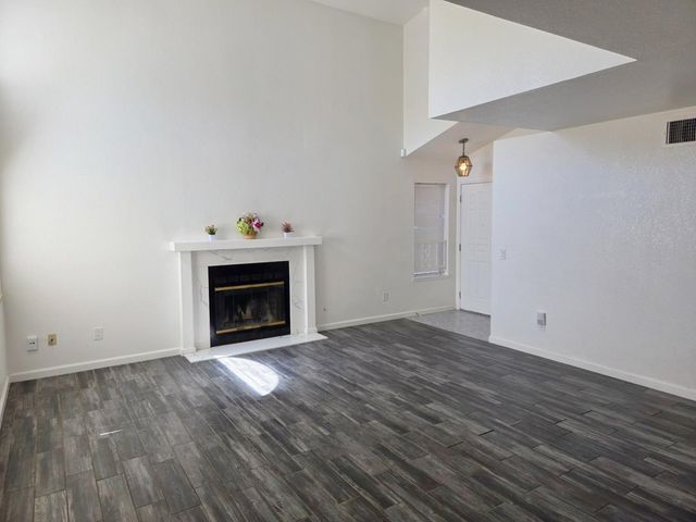 8063 Pegler Way, Sacramento, CA 95823