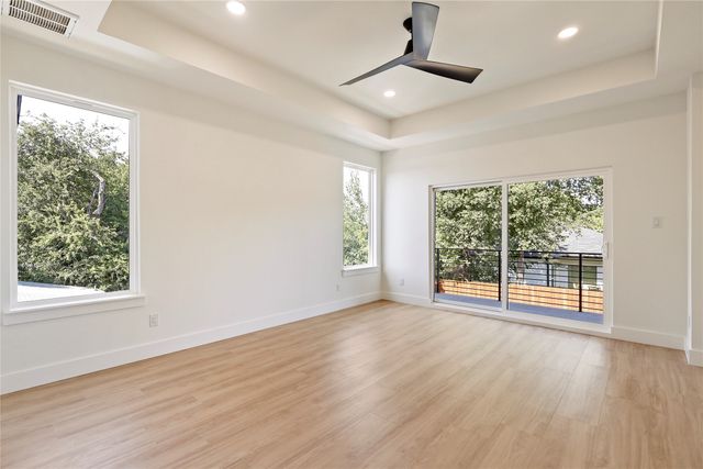 326 Avenue F, Dallas, TX 75203
