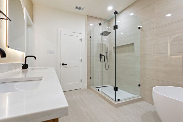 326 Avenue F, Dallas, TX 75203