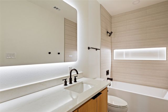 326 Avenue F, Dallas, TX 75203