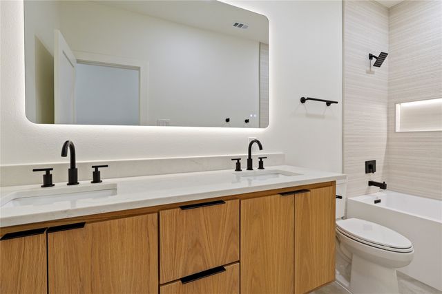 326 Avenue F, Dallas, TX 75203