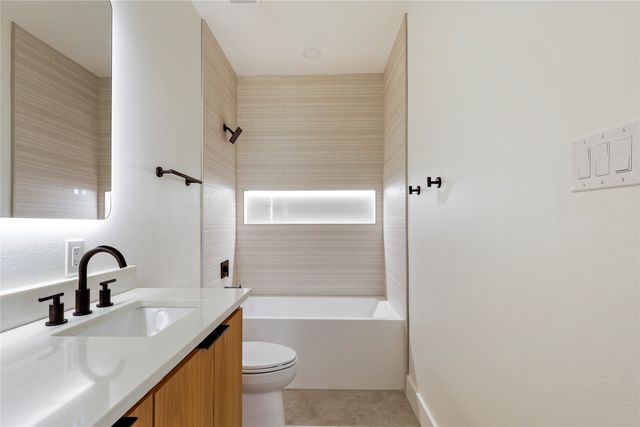 326 Avenue F, Dallas, TX 75203