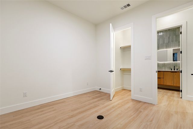 326 Avenue F, Dallas, TX 75203