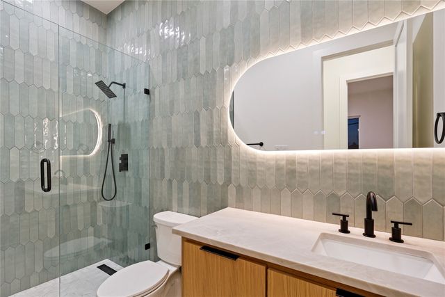 326 Avenue F, Dallas, TX 75203