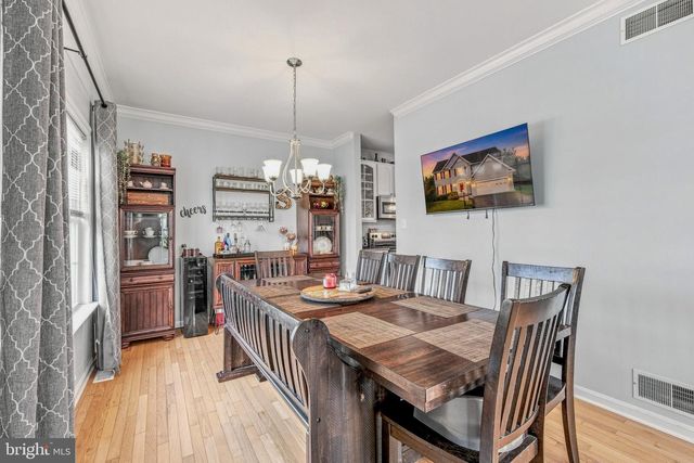 13 CREIGHTON CT, Martinsburg, WV 25404