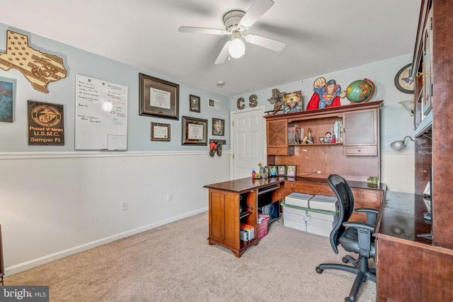 13 CREIGHTON CT, Martinsburg, WV 25404