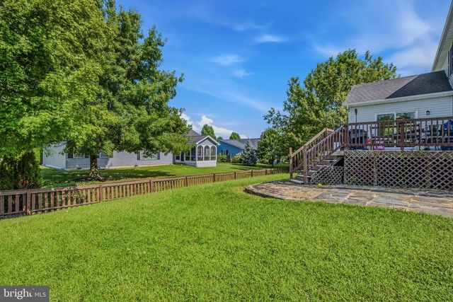 13 CREIGHTON CT, Martinsburg, WV 25404