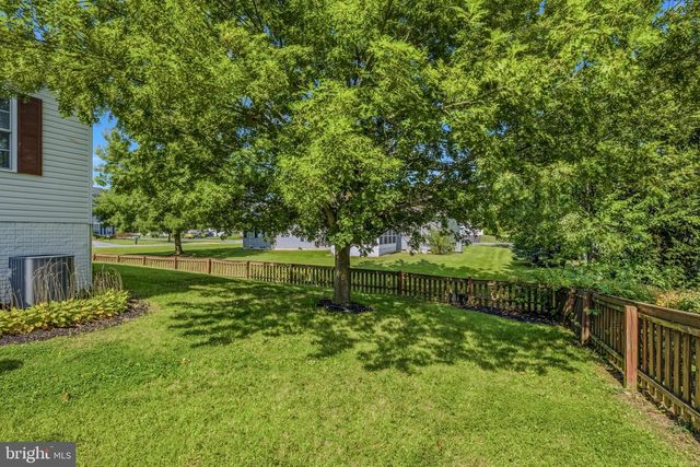 13 CREIGHTON CT, Martinsburg, WV 25404