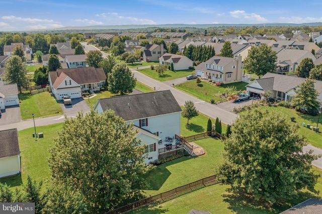 13 CREIGHTON CT, Martinsburg, WV 25404