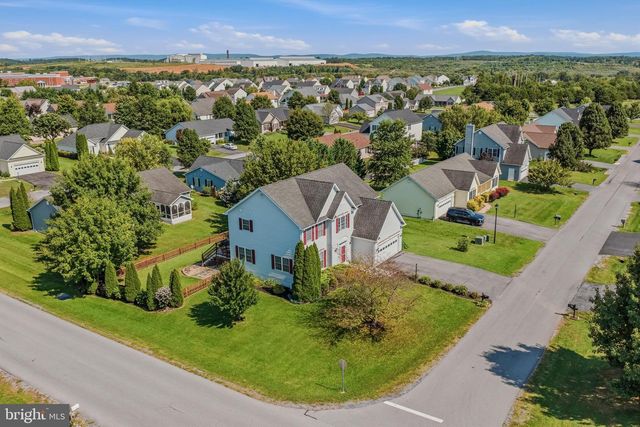 13 CREIGHTON CT, Martinsburg, WV 25404