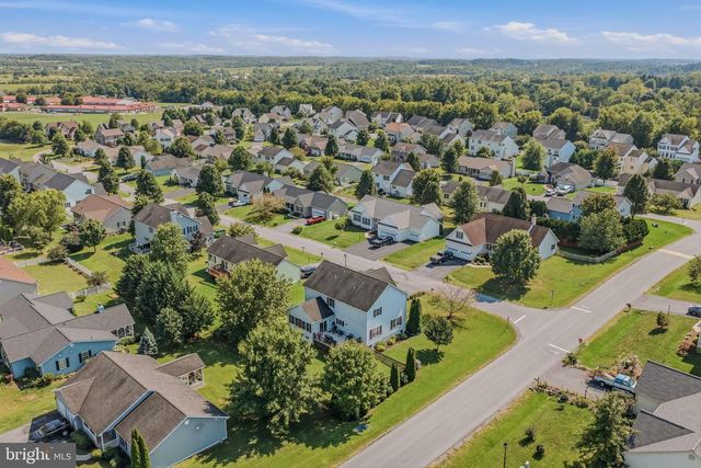 13 CREIGHTON CT, Martinsburg, WV 25404