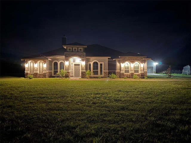 317 County Road 222, Orange Grove, TX 78372