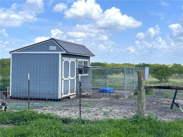 317 County Road 222, Orange Grove, TX 78372